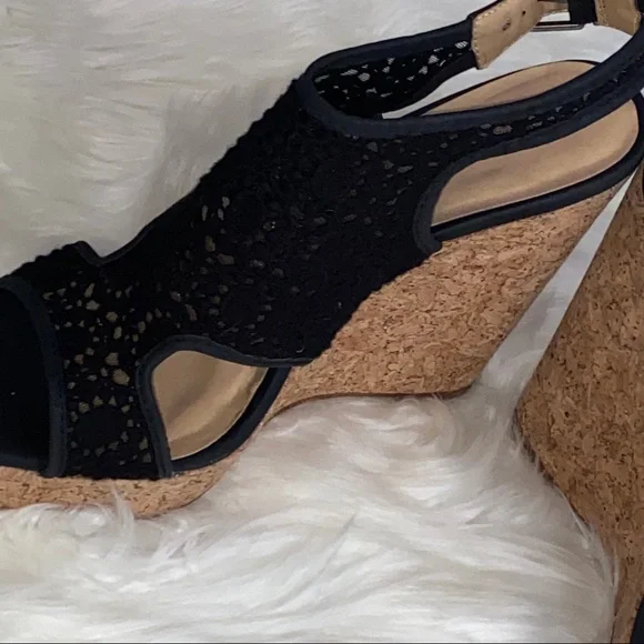 Lucky Brand Black Wedge Sandals with Lace Detail - Picture 6 of 10